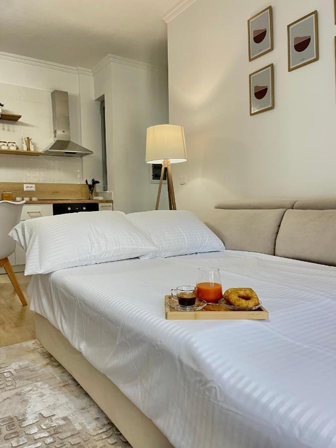Kesa Apartment Корча Екстериор снимка