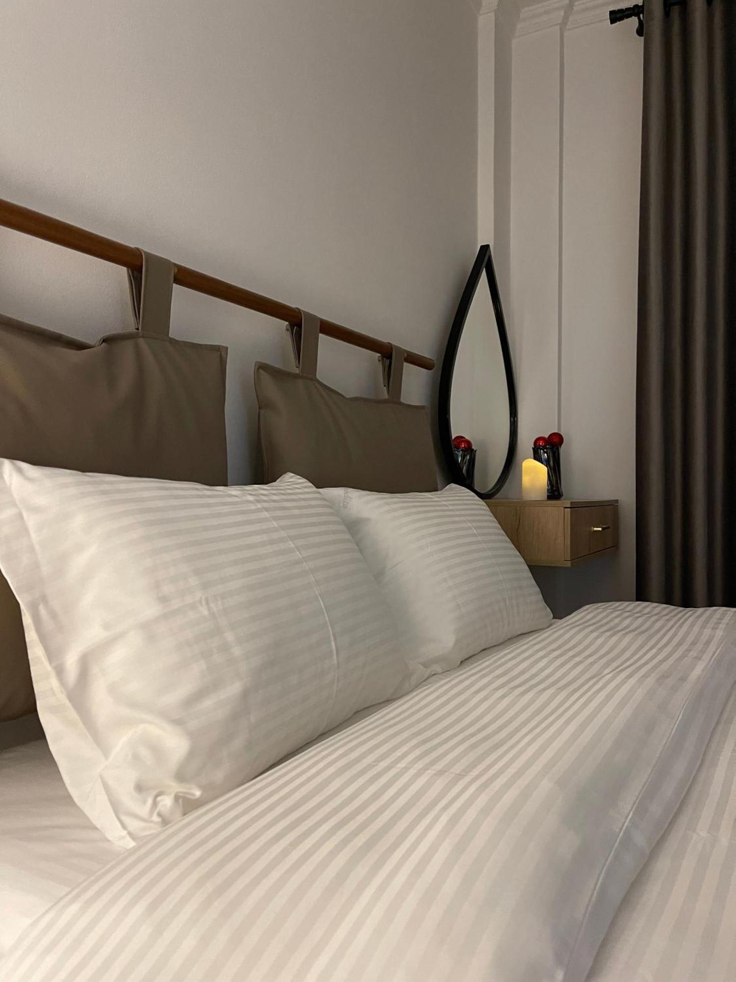 Kesa Apartment Корча Екстериор снимка